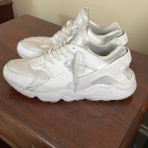 Nike Hurrache Triple White Sz 12 Used